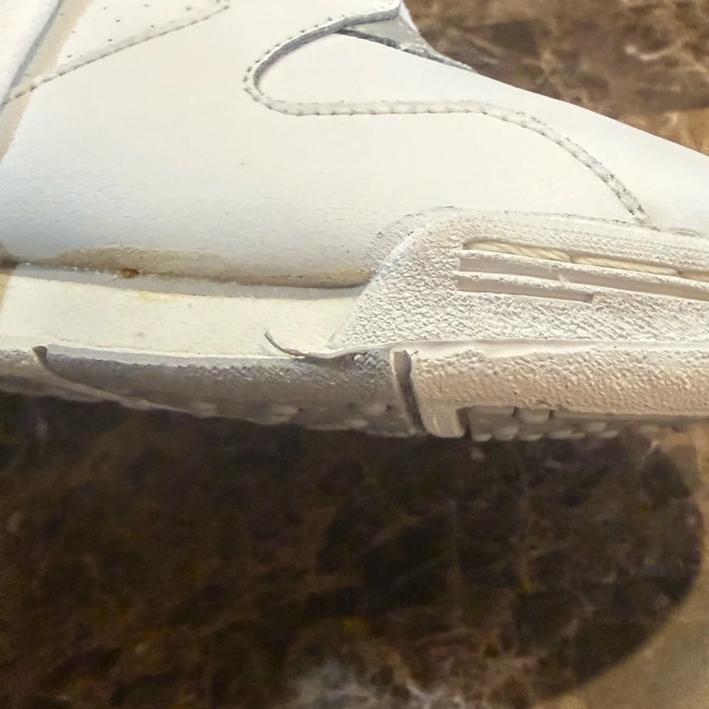 Reebok. Vintage Pro Cheer II Sneaker. White. Size 7.5.